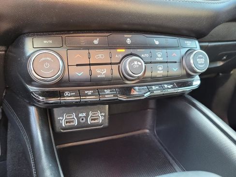 Used 2022 Dodge Durango GT AWD/4WD image 24