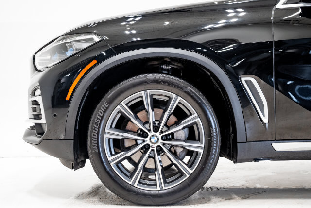 Used 2019 BMW X5 xDrive40i w/ Executive Package AWD/4WD image 25
