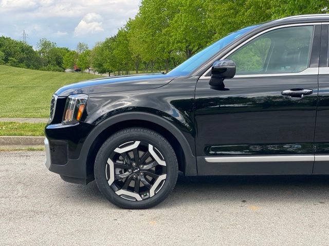 Used 2025 Kia Telluride S FWD image 10