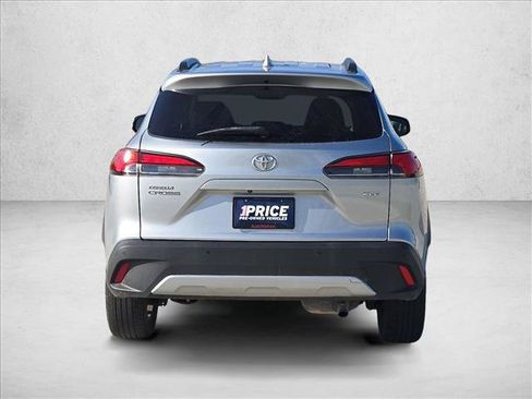 Used 2023 Toyota Corolla Cross XLE FWD image 6