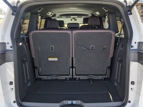 New 2025 Volkswagen ID. Buzz Pro S image 13