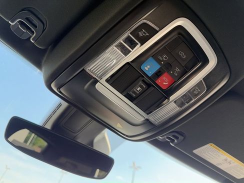New 2026 RAM 1500 4x4 Crew Cab image 34