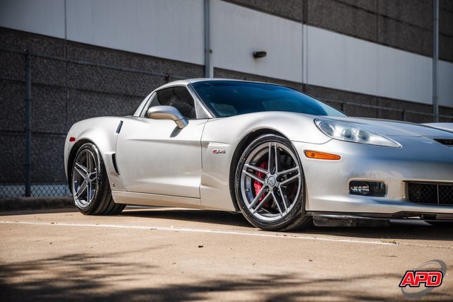 Used 2007 Chevrolet Corvette Z06 w/ Preferred Equipment Group RWD image 40