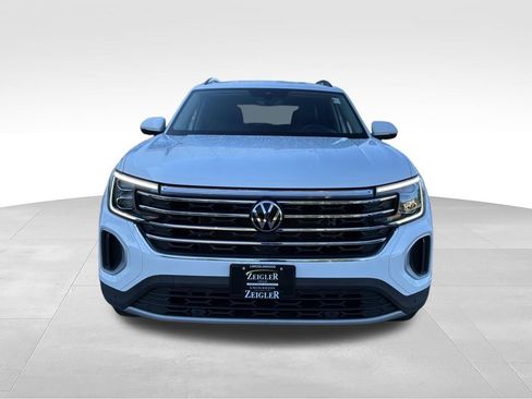 Used 2024 Volkswagen Atlas SE AWD/4WD image 10