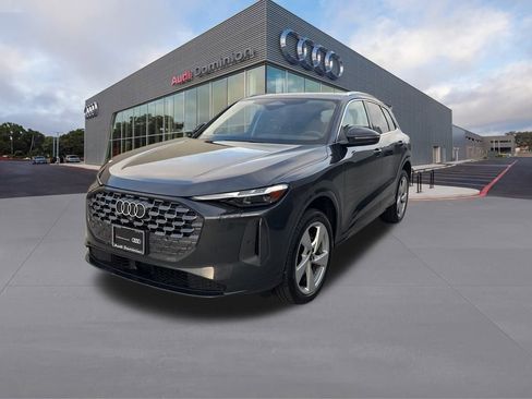 Certified 2025 Audi Q5 Premium Plus w/ Premium Plus image 1