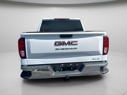 Used 2019 GMC Sierra 1500 SLE w/ SLE Value Package AWD/4WD image 12