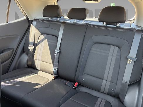 New 2026 Hyundai Venue SEL FWD image 4
