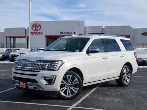 Used 2020 Ford Expedition Platinum image 2
