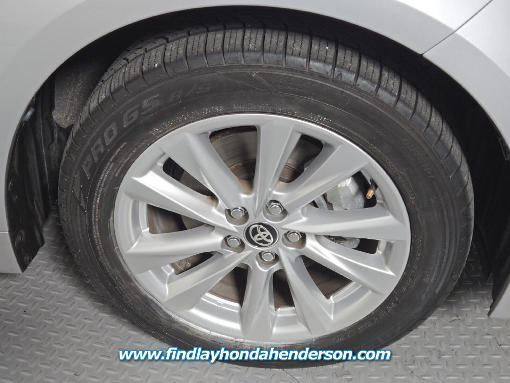 Used 2024 Toyota Corolla LE w/ LE Convenience Package FWD image 12