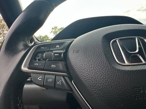 Used 2018 Honda Accord Sport image 27