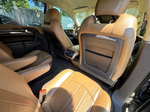 Used 2013 Buick Enclave Leather AWD/4WD image 30