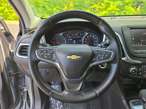 Used 2024 Chevrolet Equinox LT image 17