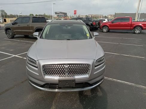 Used 2022 Lincoln Nautilus Reserve image 2