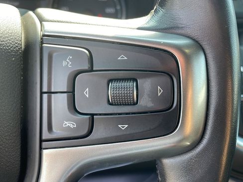 Used 2021 Chevrolet Suburban Z71 w/ Luxury Package AWD/4WD image 16