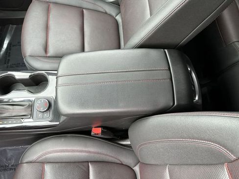 Certified 2022 Chevrolet Blazer RS w/ Enhanced Convenience Package image 26