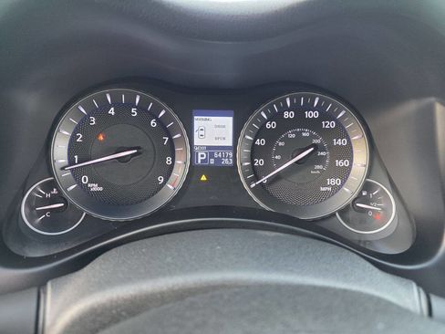 Used 2011 INFINITI M37 w/ Premium Pkg image 24