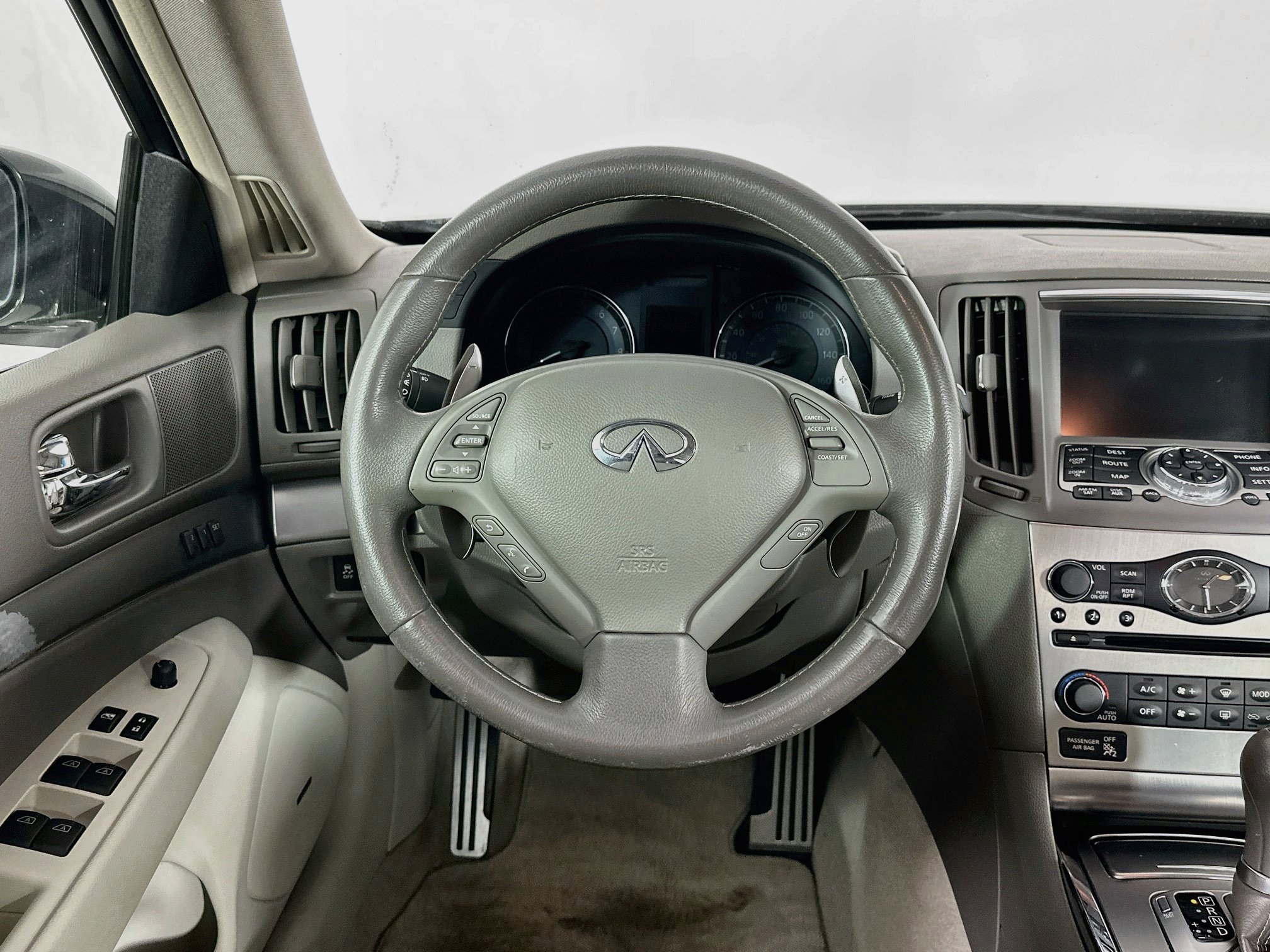 Used 2011 INFINITI G37 Journey w/ Sport Pkg - RWD image 17
