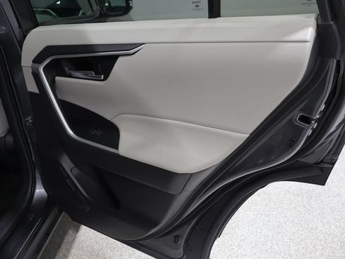 Used 2023 Toyota RAV4 XLE AWD/4WD image 20