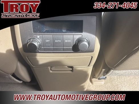 Used 2010 Toyota Highlander Limited image 25