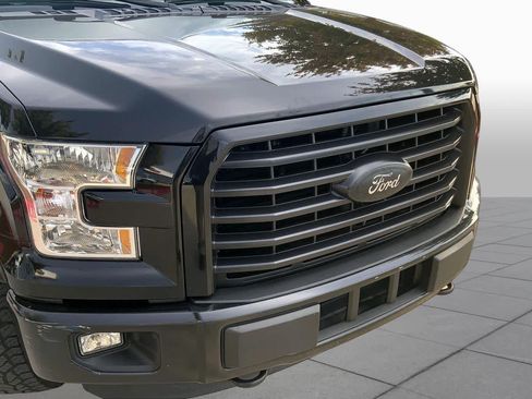 Used 2015 Ford F150 XLT w/ Equipment Group 302A Luxury AWD/4WD image 32
