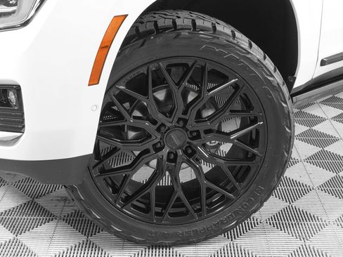 Used 2025 GMC Yukon Denali Ultimate w/ LPO, Floor Liner Package image 34