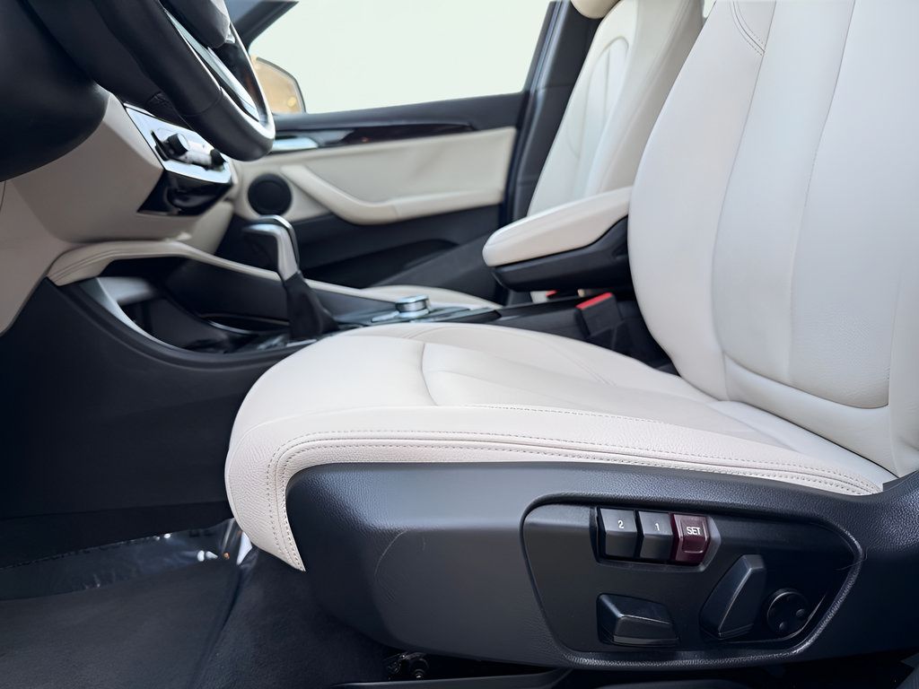 Used 2019 BMW X1 sDrive28i w/ Convenience Package FWD image 35