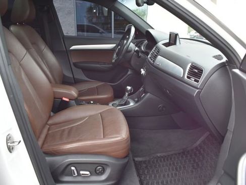 Used 2018 Audi Q3 2.0T Premium Plus w/ Premium Plus Package AWD/4WD image 46