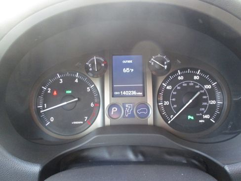 Used 2018 Lexus GX 460 image 16