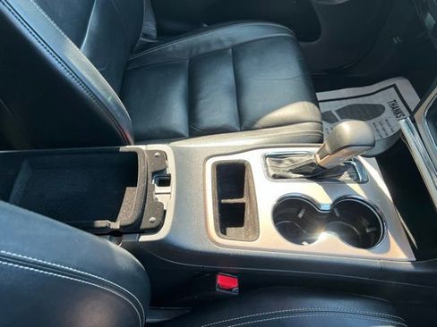 Used 2017 Jeep Grand Cherokee Limited RWD image 24