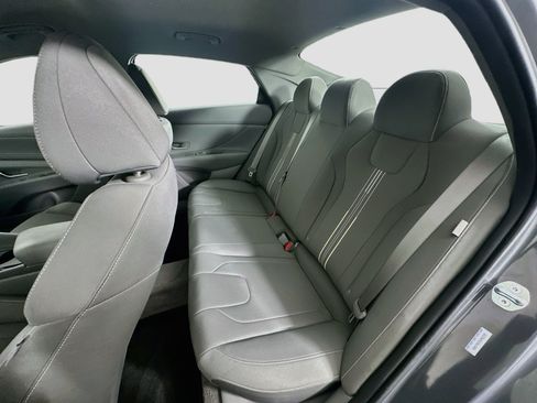 Used 2025 Hyundai Elantra Sport FWD image 26