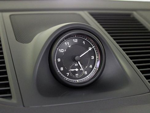 Certified 2026 Porsche Macan image 26