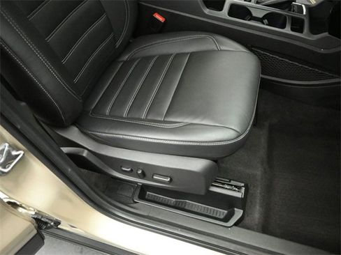 Certified 2018 Ford Escape Titanium w/ Ford Safe & Smart Package image 33