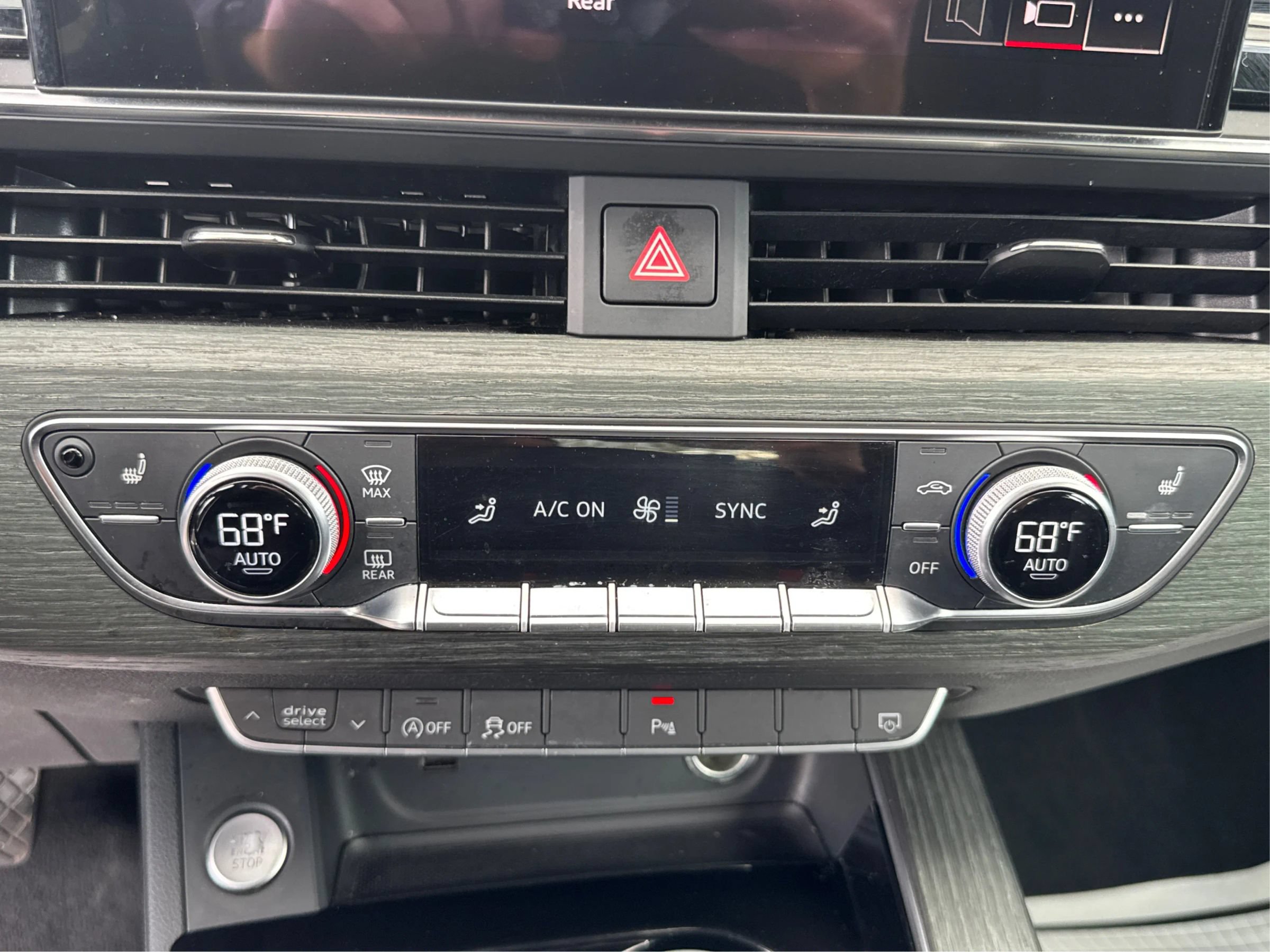 Used 2021 Audi A4 2.0T Premium w/ Convenience Package AWD/4WD image 28