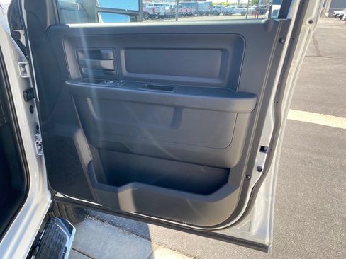 Used 2024 RAM 2500 Tradesman w/ Safety Group image 34