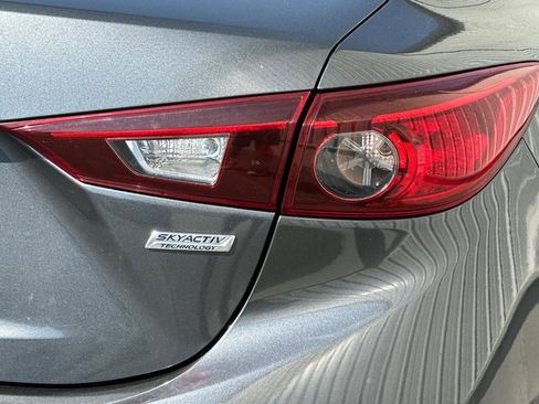 Used 2016 MAZDA MAZDA3 i Sport w/ Preferred Equipment Package image 28