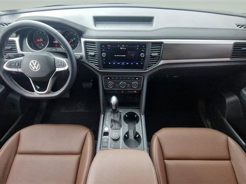 Used 2021 Volkswagen Atlas SE w/ Panoramic Sunroof Package image 9