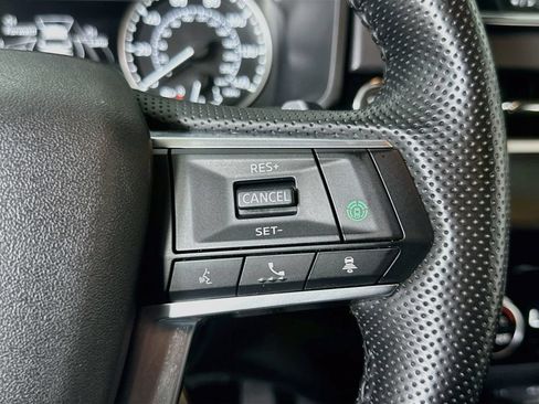 Used 2024 Mitsubishi Outlander SE FWD image 24