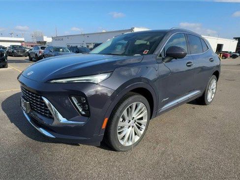 New 2026 Buick Envision Avenir image 4