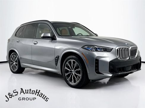 Used 2024 BMW X5 xDrive50e w/ M Sport Package AWD/4WD image 1