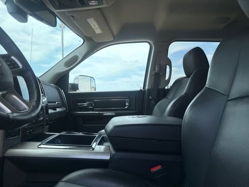 Used 2015 RAM 1500 Laramie w/ Convenience Group AWD/4WD image 37