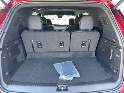 New 2026 Chevrolet Traverse Z71 w/ Enhanced Driving Package AWD/4WD image 44