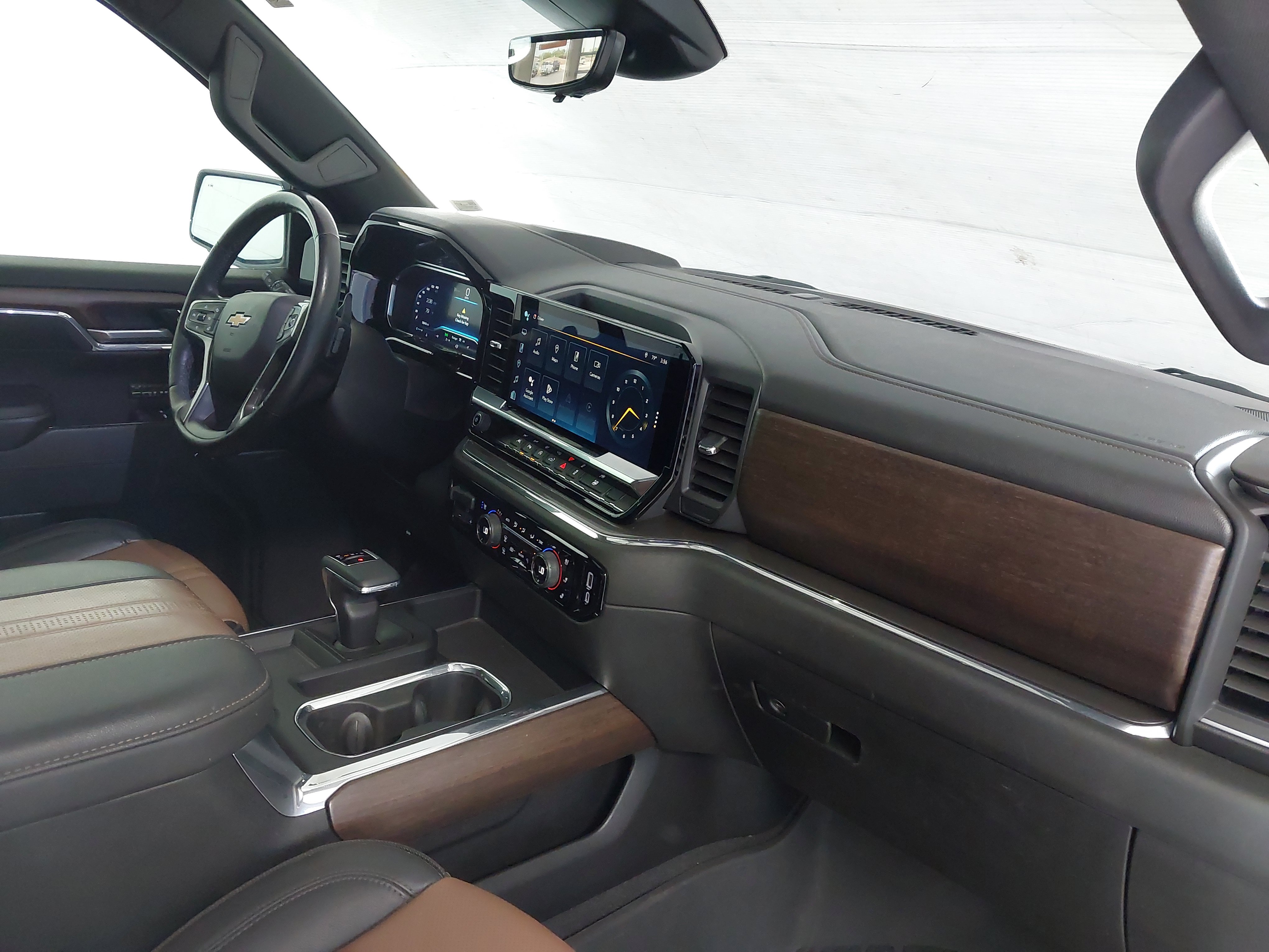 Certified 2023 Chevrolet Silverado 1500 High Country w/ High Country Premium Package AWD/4WD image 29