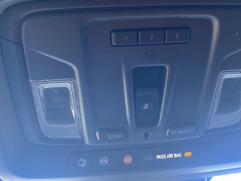 Used 2023 GMC Sierra 1500 AT4 w/ Technology Package image 26