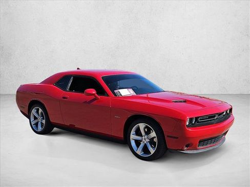 Used 2017 Dodge Challenger R/T w/ Sound Group RWD image 3