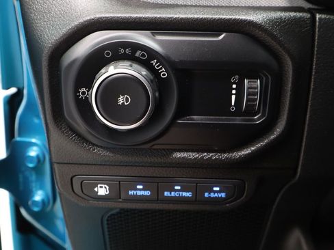 Used 2024 Jeep Wrangler Unlimited w/ Convenience Group image 26