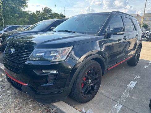 Used 2018 Ford Explorer Sport w/ Equipment Group 401A AWD/4WD image 4