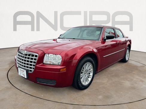 Used 2009 Chrysler 300 LX RWD image 6