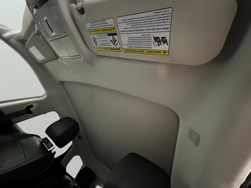 Used 2020 Land Rover Range Rover Evoque S image 25