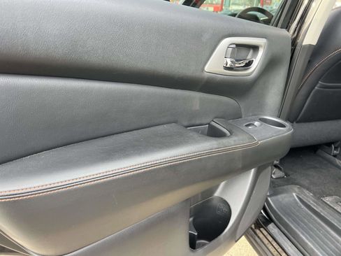 Used 2020 Nissan Pathfinder SV w/ Rock Creek Edition image 12