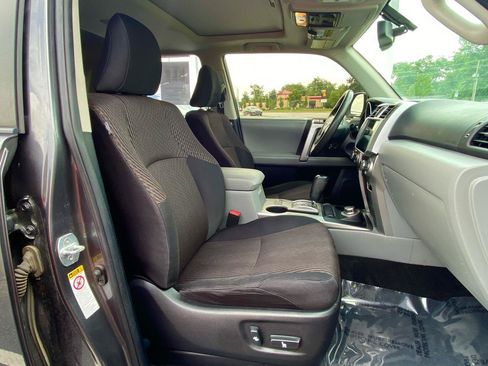 Used 2013 Toyota 4Runner SR5 w/ Convenience Pkg AWD/4WD image 21